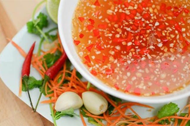 Cách pha mắm chấm nem ngon đúng vị miền Nam